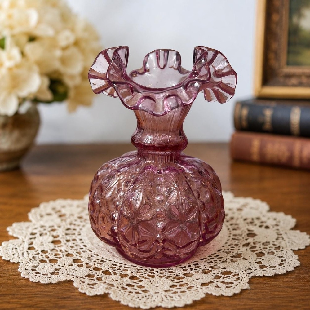 VTG Amethyst Glass Rose Bowl Vase Purple Ruffled Trumpet Vase Cottage bud vase